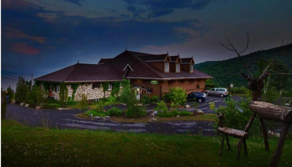 Auberge La Cote D'Or Petite-Riviere-Saint-Francois Bagian luar foto