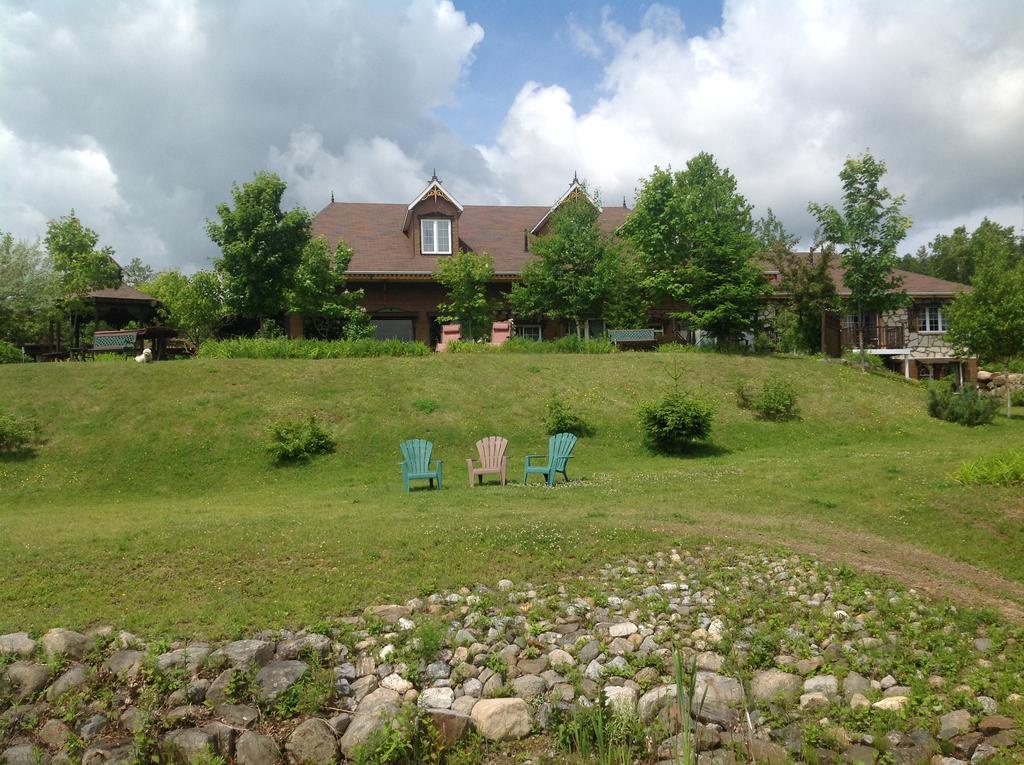 Auberge La Cote D'Or Petite-Riviere-Saint-Francois Bagian luar foto