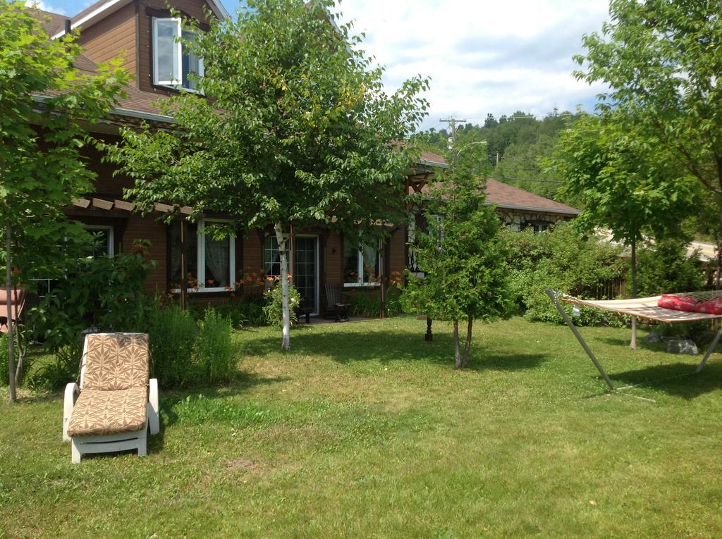 Auberge La Cote D'Or Petite-Riviere-Saint-Francois Bagian luar foto