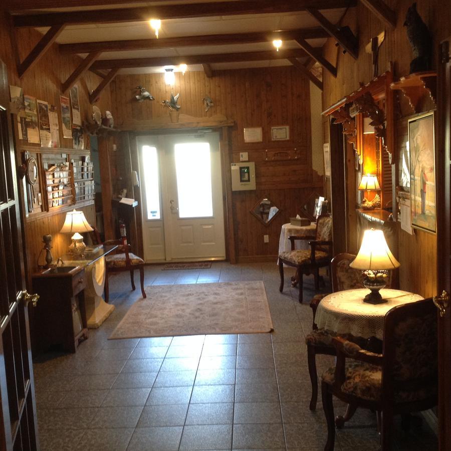 Auberge La Cote D'Or Petite-Riviere-Saint-Francois Bagian luar foto
