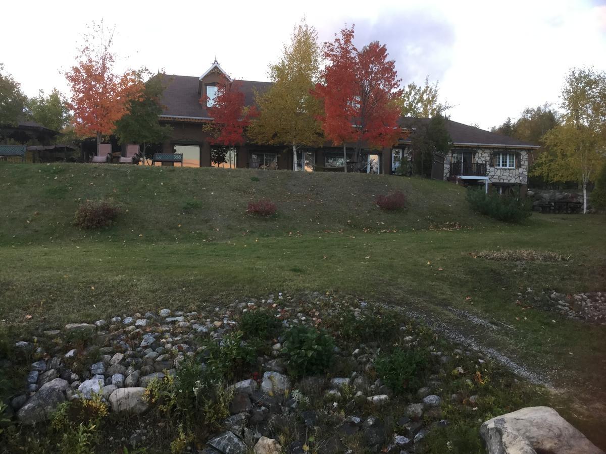 Auberge La Cote D'Or Petite-Riviere-Saint-Francois Bagian luar foto